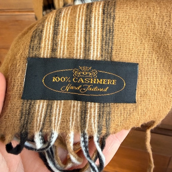 Vintage 100% Cashmere Plaid Scarf - Picture 2 of 6